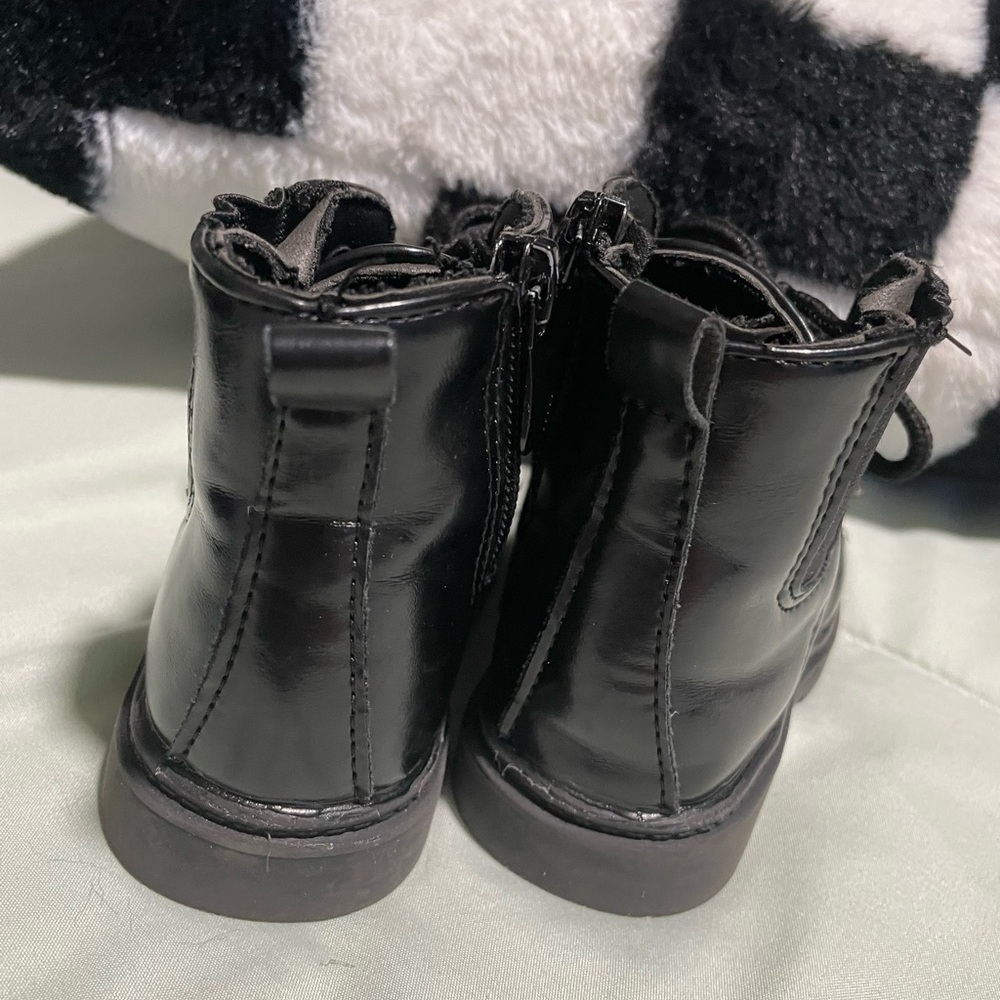 Comfy Kids Black Lace-Up Boots - Picture 3 of 10